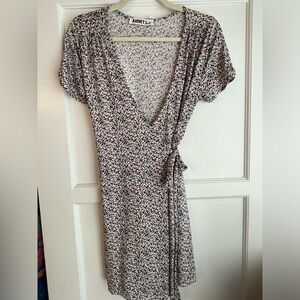 Audrey 3+1 Floral Wrap Dress Small